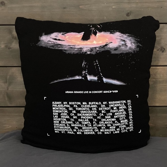 Ariana Grande upcycle T-shirt pillow Handmade - Picture 3 of 3